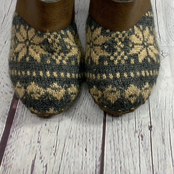 Muk Luks Brown/Gray Kameryn Brown Faux Fur Lined M - Picture 5 of 8